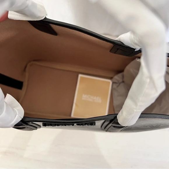 Michael Kors Jodie Tote Small Logo Print Black - Picture 3 of 9